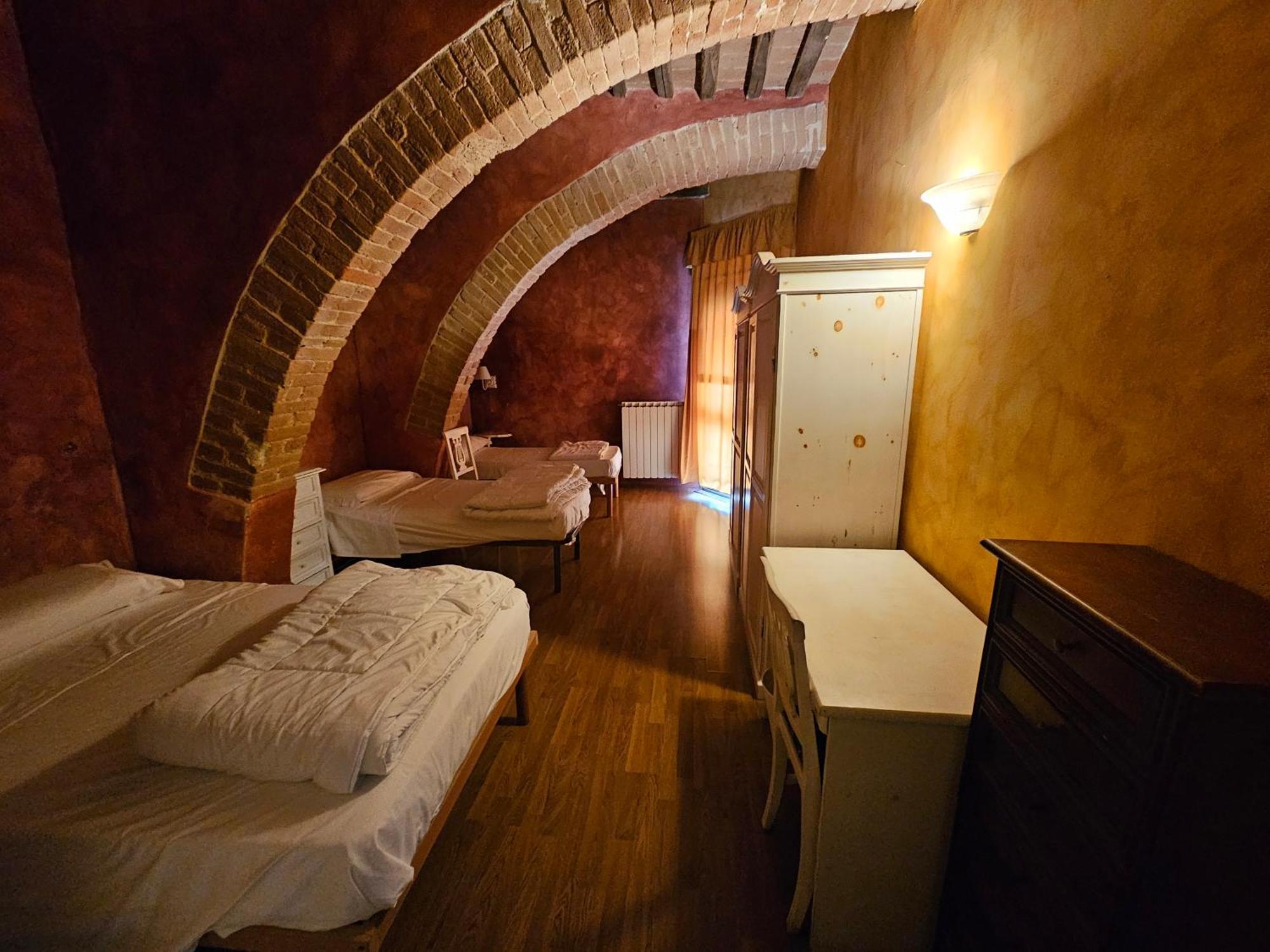 Bnb Residenza D Epoca Il Casato Сиена Екстериор снимка